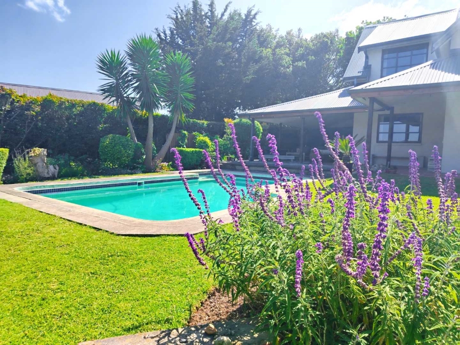 5 Bedroom Property for Sale in Rexford Western Cape